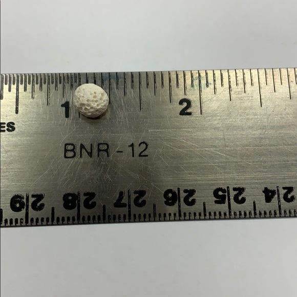 ESSENTIAL OIL DIFFUSER Locket with Lava Stone - Picture 4 of 4